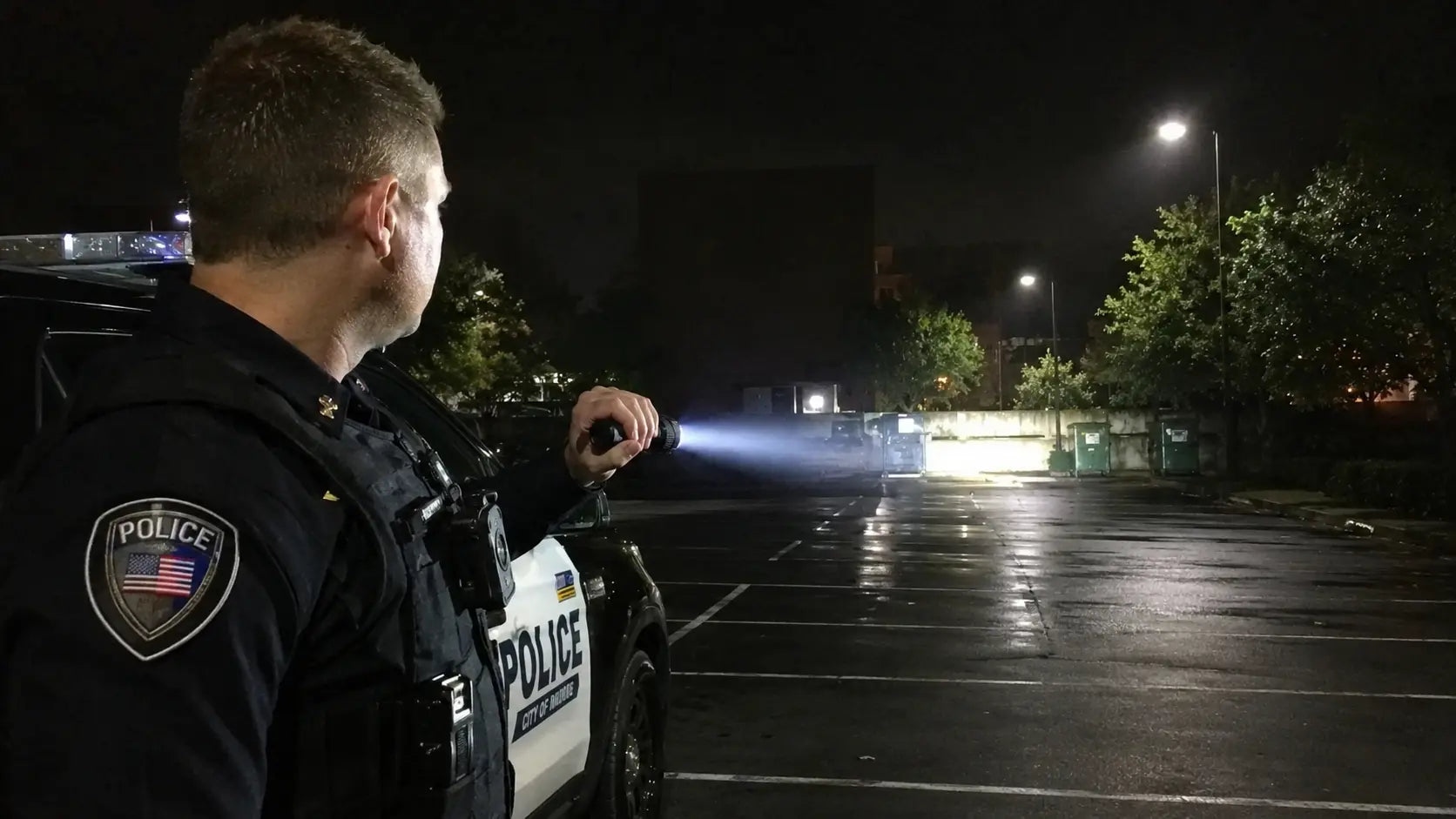 What Flashlight Do Police Use? Brinyte PT16A Duty Light Review