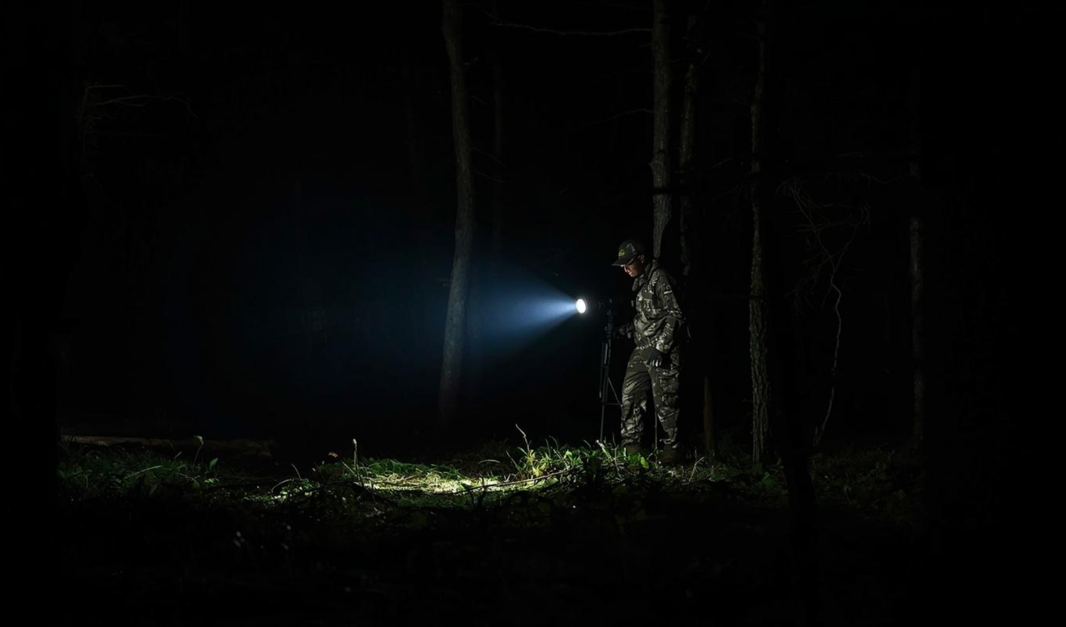 Hunting Flashlight Basics: How to Choose the Right Light for Every Scenario